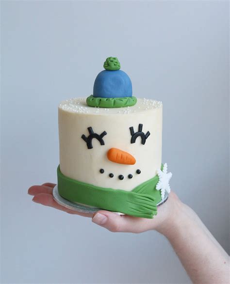 Frosty The Snowman Cake | Claygate, Surrey | Afternoon Crumbs