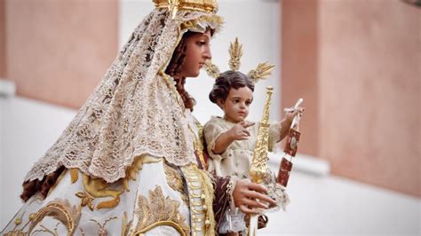 La Virgen Del Carmen Se Traslada A La Iglesia Mayor Para Participar En