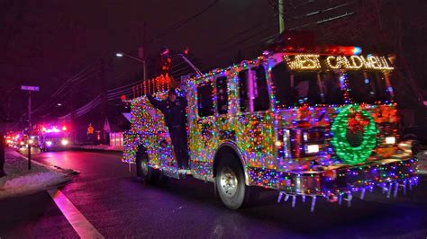 How To Decorate A Fire Truck For Christmas Parade | Shelly Lighting