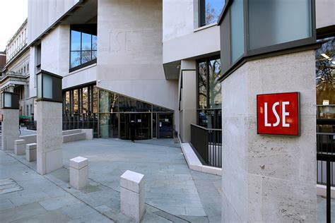 How to explore the LSE Campus: My top 4 tips | Students@LSE