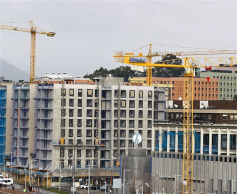 Economía España lleva diez años construyendo cuatro veces menos casas