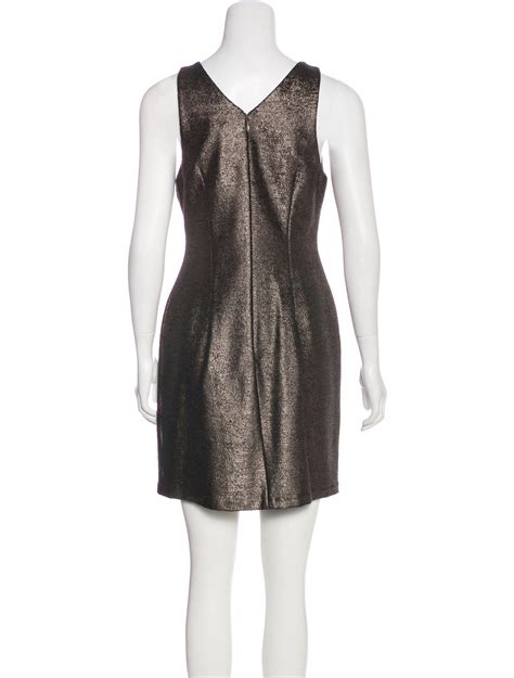 Metallic Halston Heritage Dress With Scoop Neck And Concealed Zip