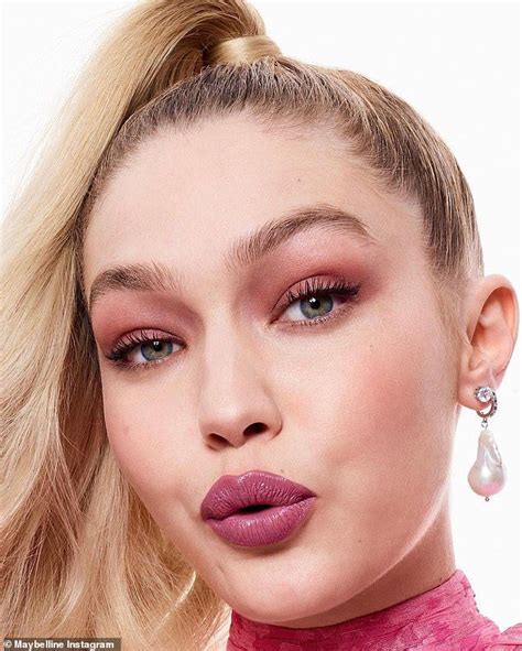 Gigi Hadid Makes The Streets Of Nyc Her Runway In Quirky Look