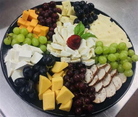 Deluxe Cheese Platter (MIN. 10)