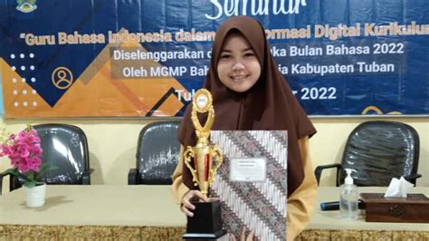 Juara Harapan II Lomba Baca Puisi SMA Terpadu Al Ishlah