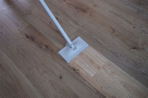 How to Clean Hardwood Floors Without Streaks (Steps & Tips) – TMF Store