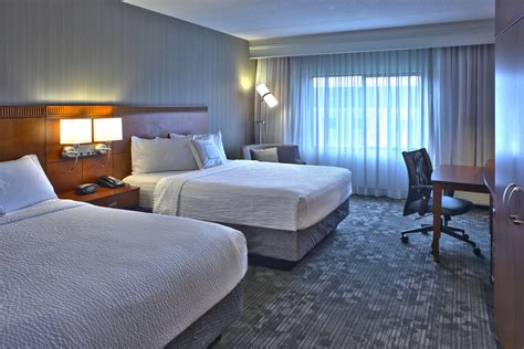 Hotel Hamilton Ontario: Hotels Hamilton Ontario – Courtyard by Marriott