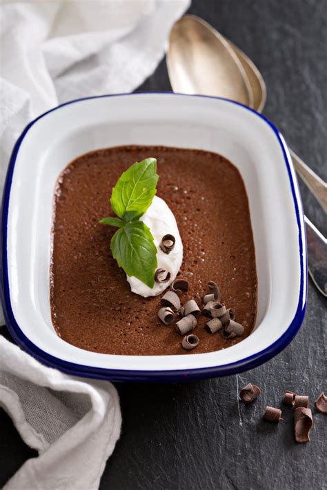 Recette Mousse Au Chocolat Chantilly Et Ses Copeaux Marie Claire