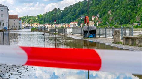 Nach Hochwasser In Bayern DWD Warnt Vor Dauerregen Pegel Steigen Wieder