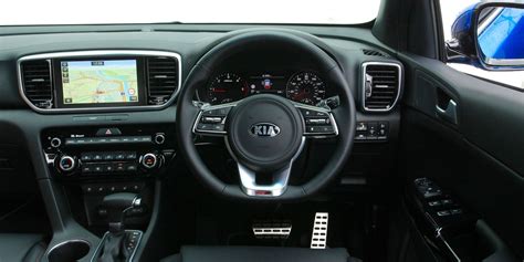 Kia Sportage Interior & Infotainment | carwow