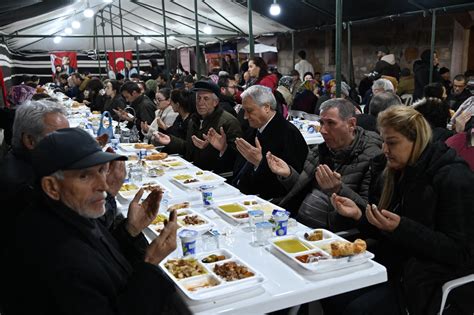 başkan bakkalcioğlu ramazan ayinin ilk orucunu hemşehrileri ile