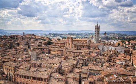 The Complete Guide To Visiting Siena