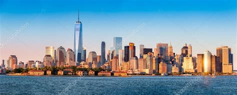 Downtown New York skyline panorama – Stock Editorial Photo © mandritoiu ...