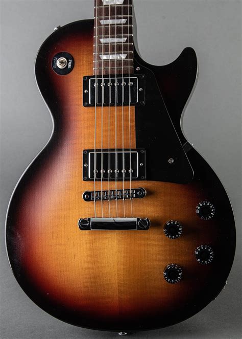 Gibson Les Paul Studio Plus Electric Guitar Heritage Cherry Sunburst