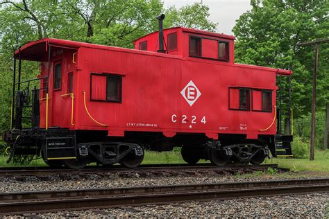 red caboose   jersey photograph  terry deluco pixels