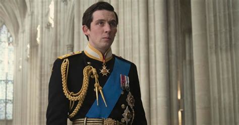 L attore di The Crown Josh O Connor rivela le sue difficoltà della fama