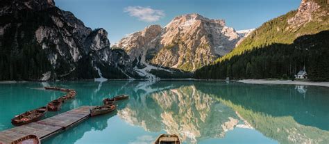 Pragser Wildsee in den Dolomiten Südtirol