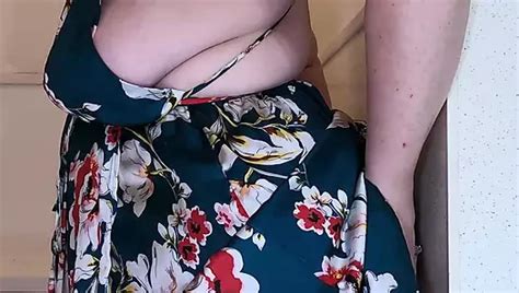 Geile reife MILF reitet bbc dildo in der küche xHamster