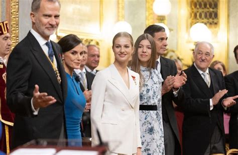 Princesse Leonor la fille de Letizia d Espagne prête à devenir reine