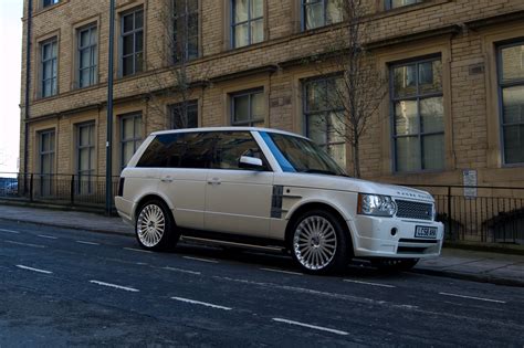 Project Kahn Range Rover Vogue