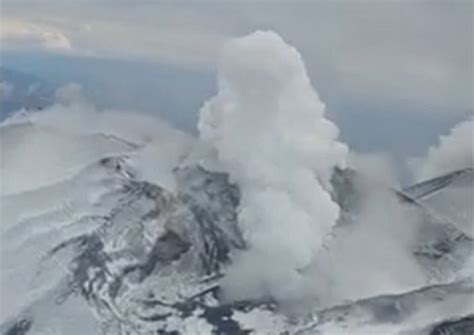 Lo Spettacolo Dell Etna Imbiancato I Video Della Prima Neve Sul Vulcano