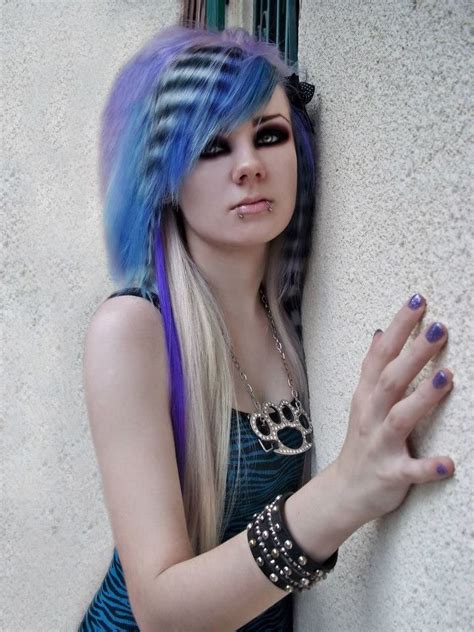 Pin By Carolyn Marie On Emoscene Era Emo Scene Hair Cute Emo Girls Scene Fashion