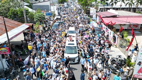 Prabowo Subianto Disambut Puluhan Ribu Masyarakat Sulawesi Utara