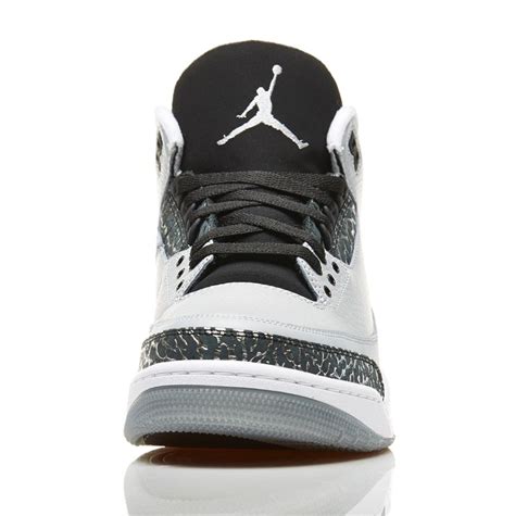 Air Jordan 3 "Wolf Grey" - Nikestore Release Info - SneakerNews.com