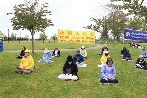 Falun Dafa Group Practice At Jefferson Park Flickr