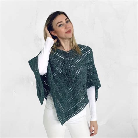 Such Simple Poncho Free Crochet Pattern Wilmade