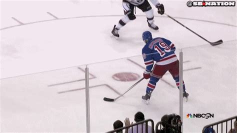 Jonathan Quick kills Rangers' hopes, dreams with dominant second period ...