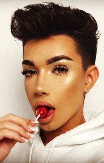 Lip Gloss ♡ James Charles X Reader 𝓂𝒾𝒶 Wattpad