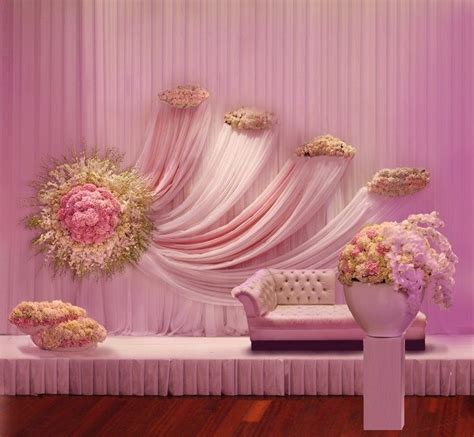 15 Stunning Floral Backdrops For Perfect Wedding Pictures