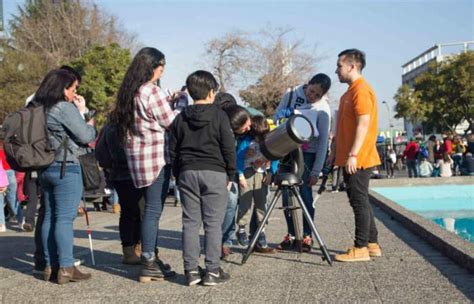 Vuelven las jornadas de observación con telescopios en el Planetario