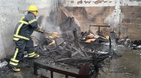 Voraz Incendio Consumi Una Vivienda En Sahag N La Lengua Caribe