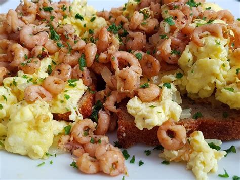 Norddeutsches Krabbenbrot mit Rührei von Olli Schulz Chefkoch