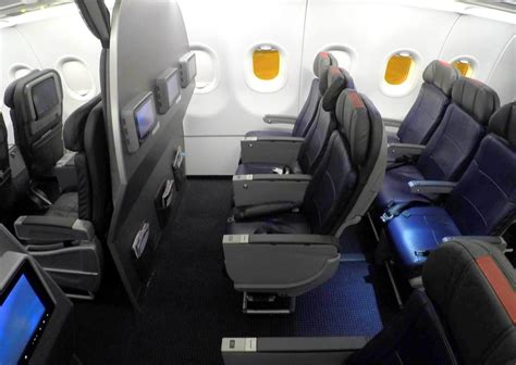 Reporte American Airlines Main Cabin Extra A321 Los Angeles Dallas