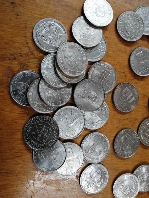 Moedas De Escudos Comemorativas Moscavide E Portela OLX Portugal