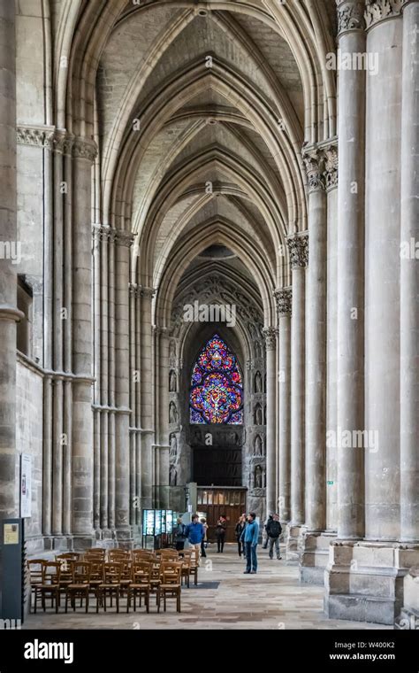 Interior Reims Cathedral Reims Burgundy France Stock Photo, 44% OFF