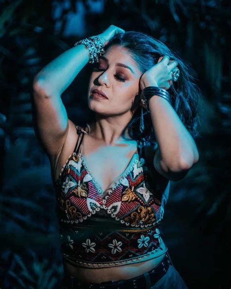 Sunidhi Chauhan Net Worth Height Weight Age Affairs Wiki Facts