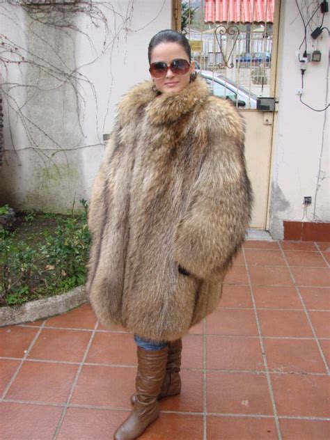 Finnish Raccoon Fur Coat Fourrure