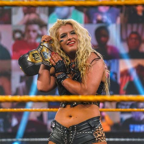 Toni Storm R Ladiesofwrestling