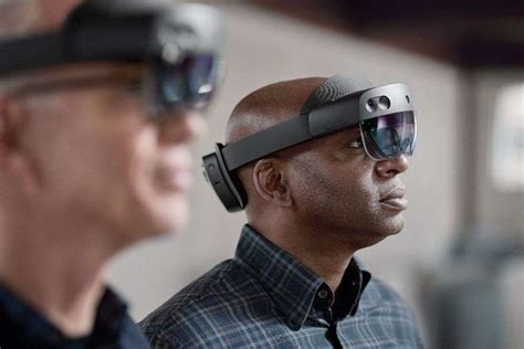 Microsofts HoloLens 2 Unveils Windows Holographic 23H1 Update How It