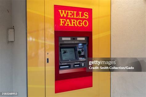 31250 Wells Fargo Bank Photos And High Res Pictures Getty Images