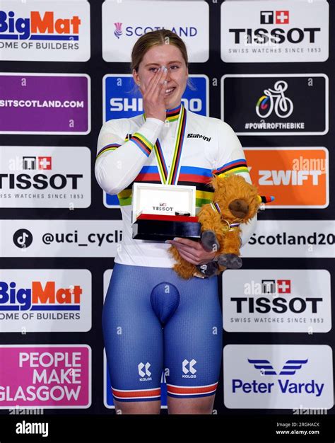 Great Britains Emma Finucane Receives Her Gold Medal For The Women