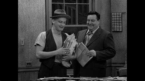 Honeymooners: Classic 39 Episodes (Blu-ray) : DVD Talk Review of the Blu-ray