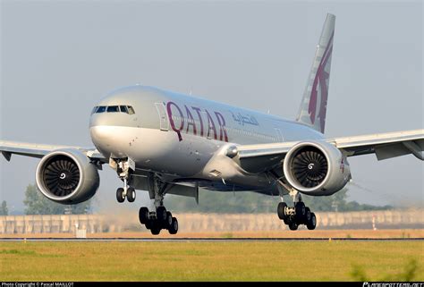 A7 BBD Qatar Airways Boeing 777 2DZLR Photo By Pascal MAILLOT ID