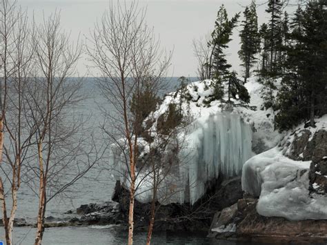 Solve Icy Cliff Jigsaw Puzzle Online With Pieces