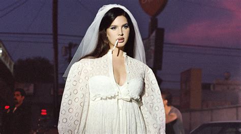 Lana Del Rey выпустила трек Aandw