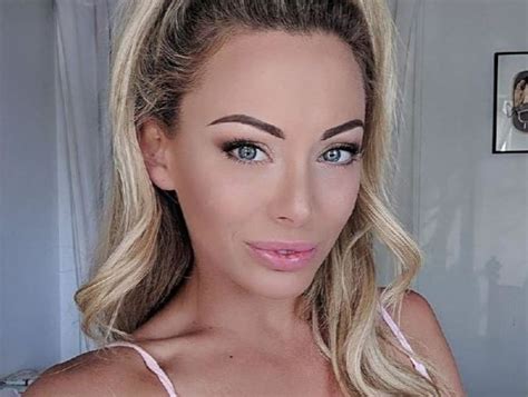 Isabelle Deltore The Prison Officer Who Became A Porn Star NZ Herald